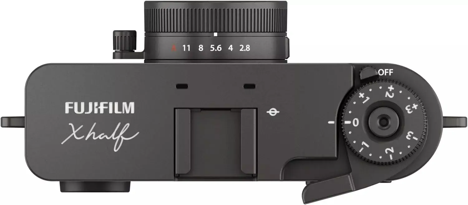 Цифровой фотоаппарат Fujifilm X Half X-HF1 (Charcoal Silver/Black)