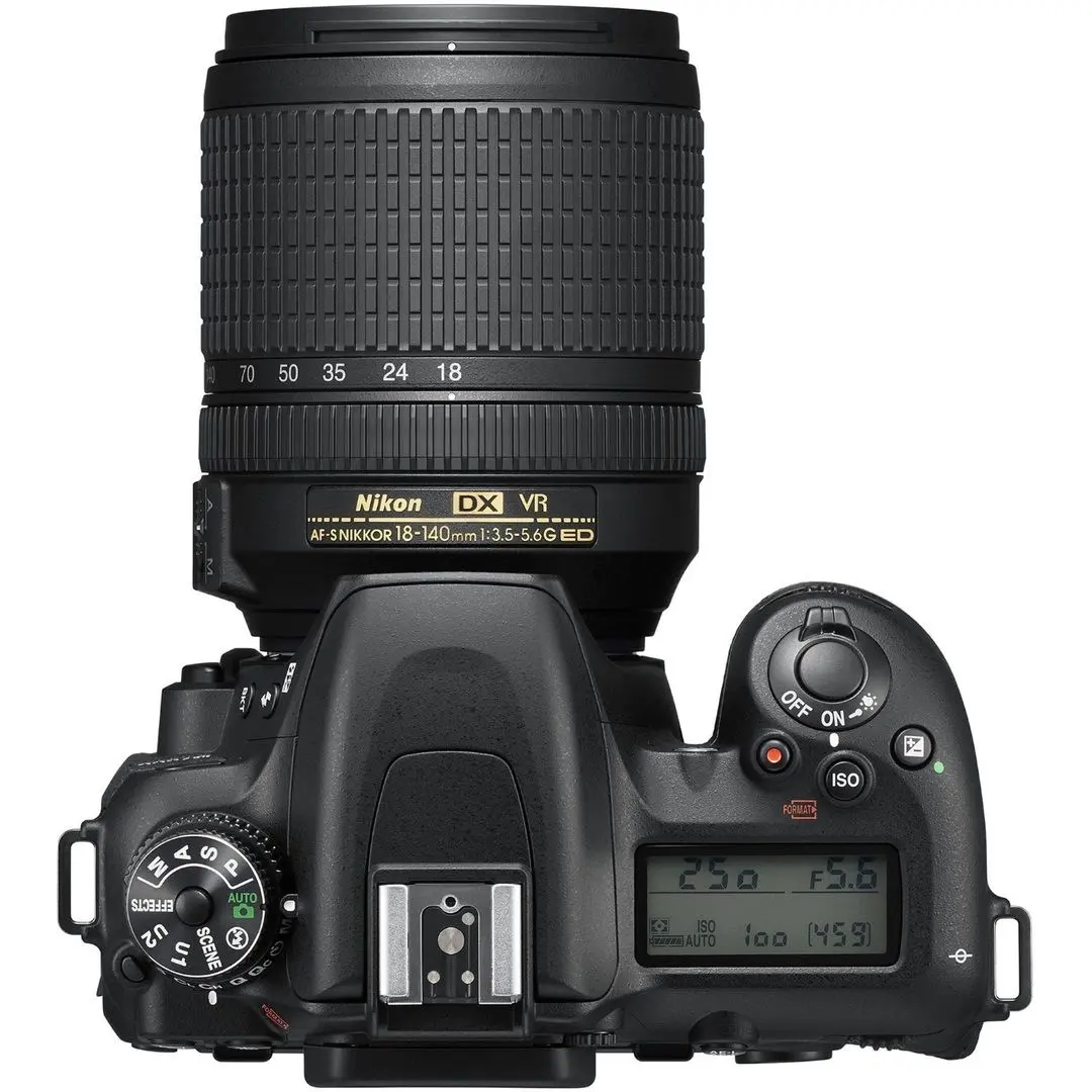 Aparat foto DSRL Nikon D7500 kit (18-140mm f/3.5-5.6G ED VR DX AF-S) Black