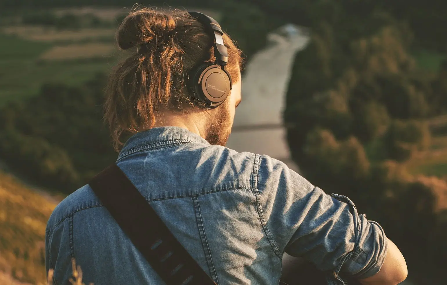 Наушники Beyerdynamic DT 240 Pro (Black) - 4