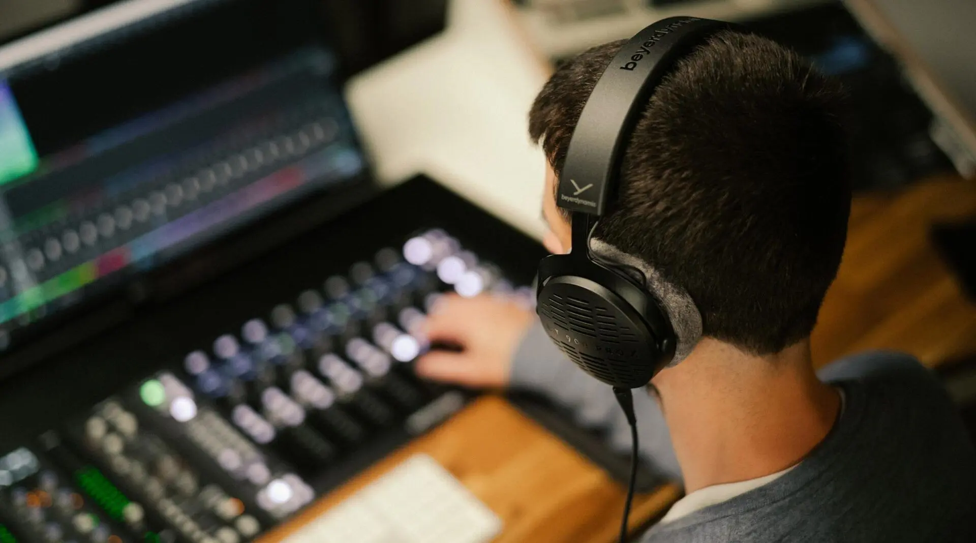 Casti Beyerdynamic DT 900 Pro X (Black)