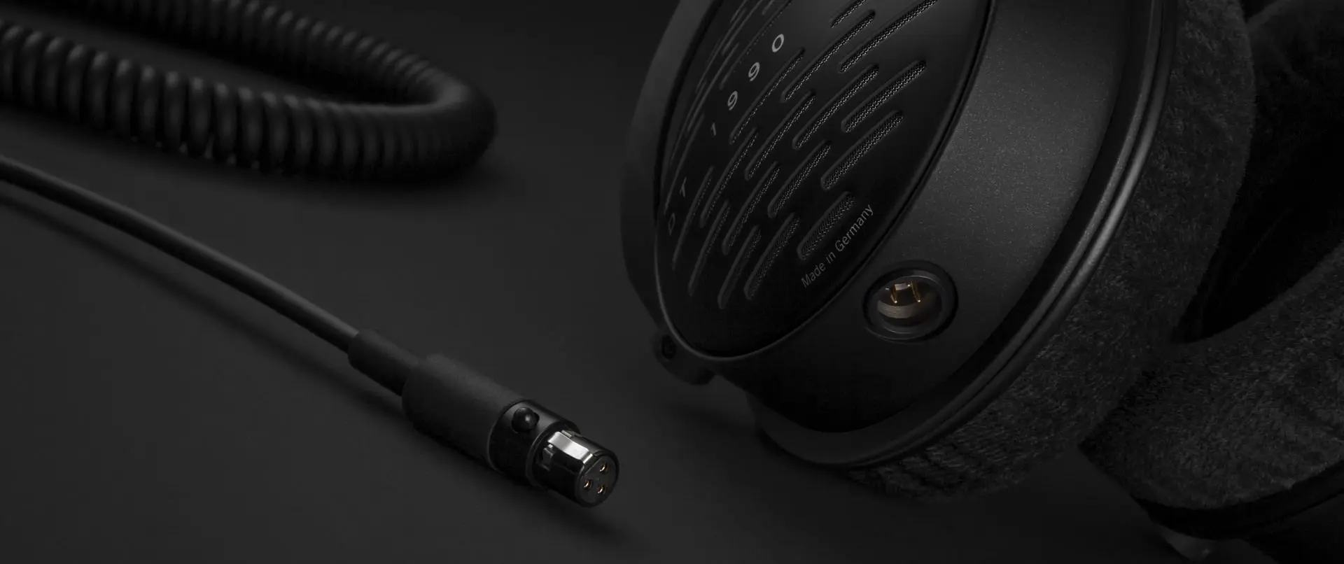 Casti de studio Beyerdynamic DT 1990 Pro (Black)