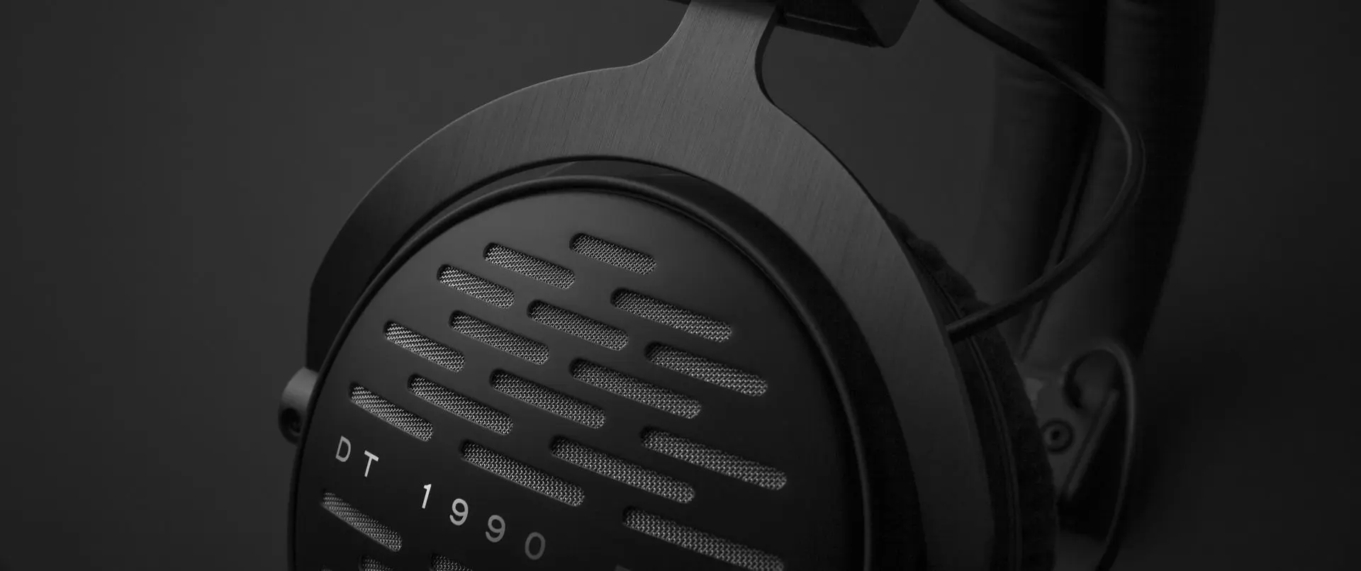 Casti de studio Beyerdynamic DT 1990 Pro (Black)