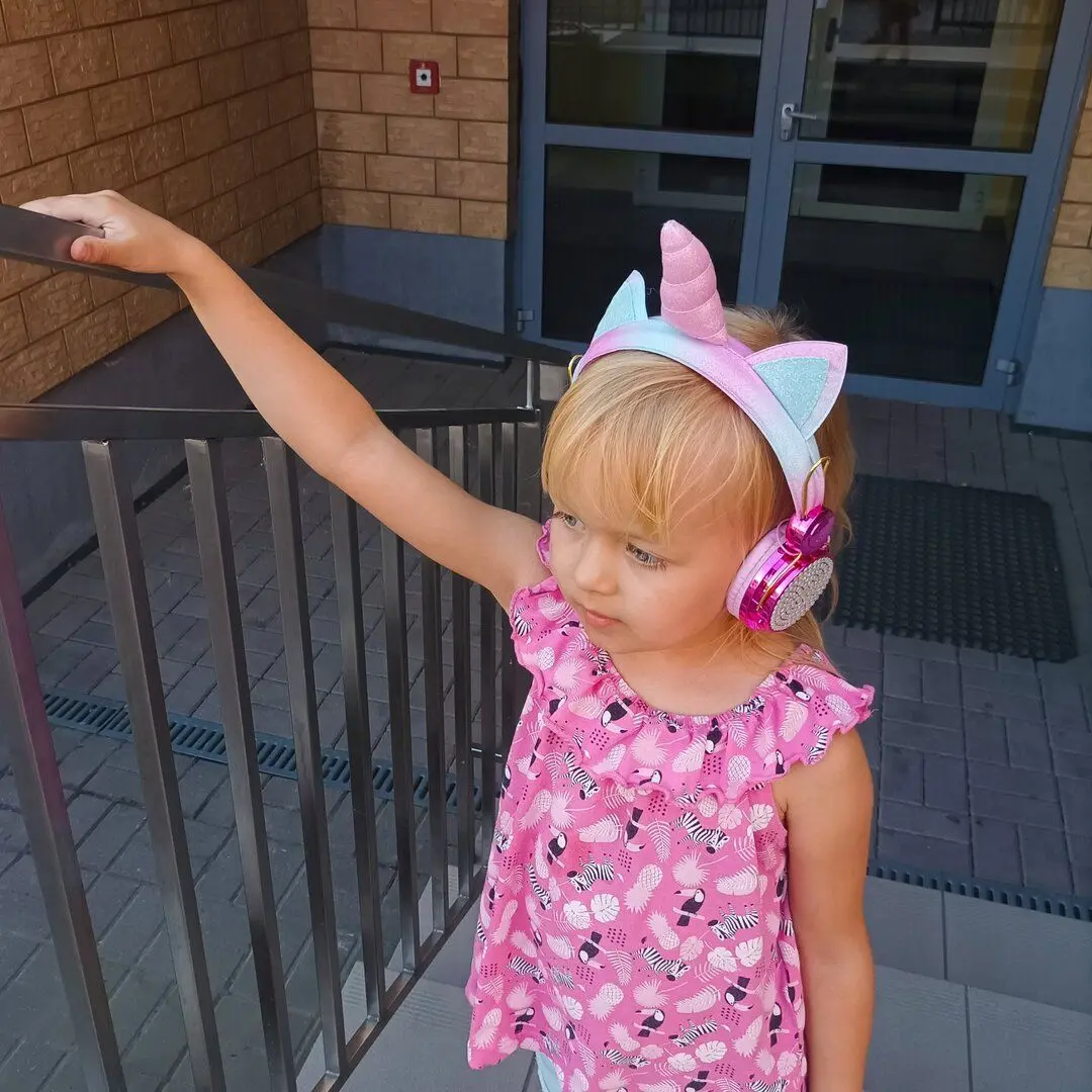 Casti fara fir pentru copii Izoxis 19221 (Pink)