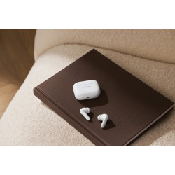 Беспроводные наушники Oppo Enco Buds3 Pro (Glaze White) Thumb