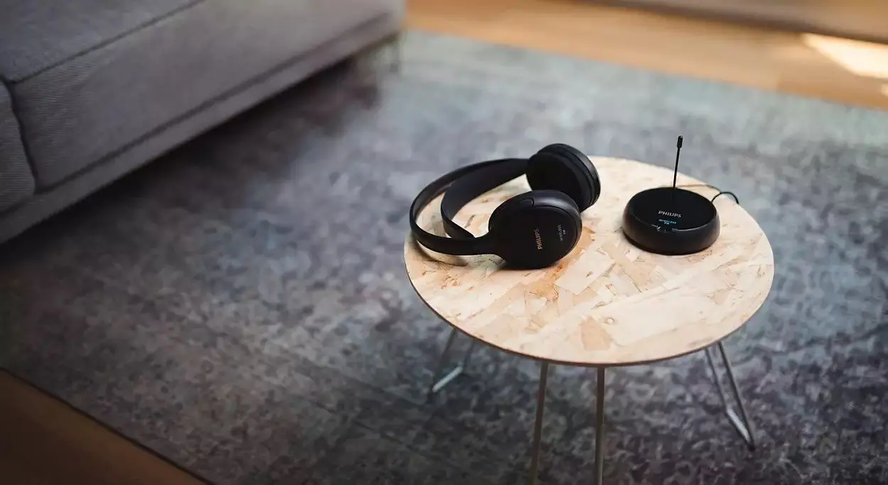 Casti fara fir Philips SHC5200/10 (Black)