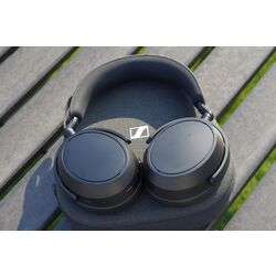 Беспроводные наушники Sennheiser Momentum 4 Wireless (Black) Thumb