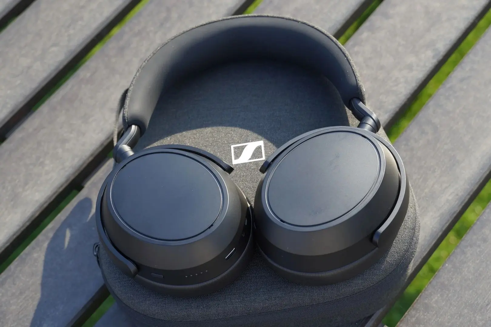 Беспроводные наушники Sennheiser Momentum 4 Wireless (Black)