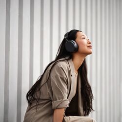 Беспроводные наушники Sennheiser Momentum 4 Wireless (Black) Thumb