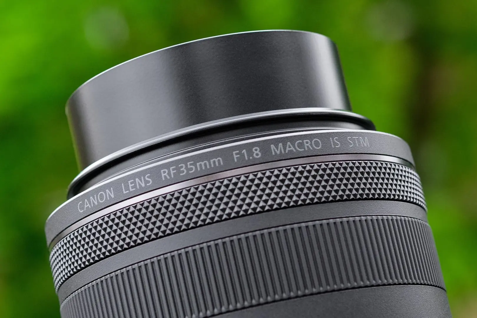 Объектив Canon RF 35mm F1.8 Macro IS STM