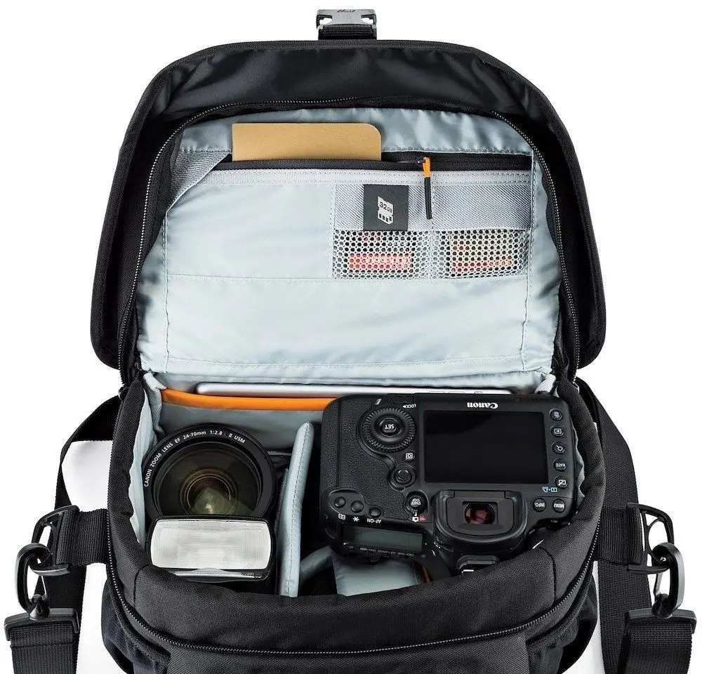 Сумка Lowepro Nova 200 AW II (Black)
