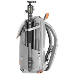 Рюкзак для фотокамеры Vanguard VEO City B42 GY (Grey) Thumb