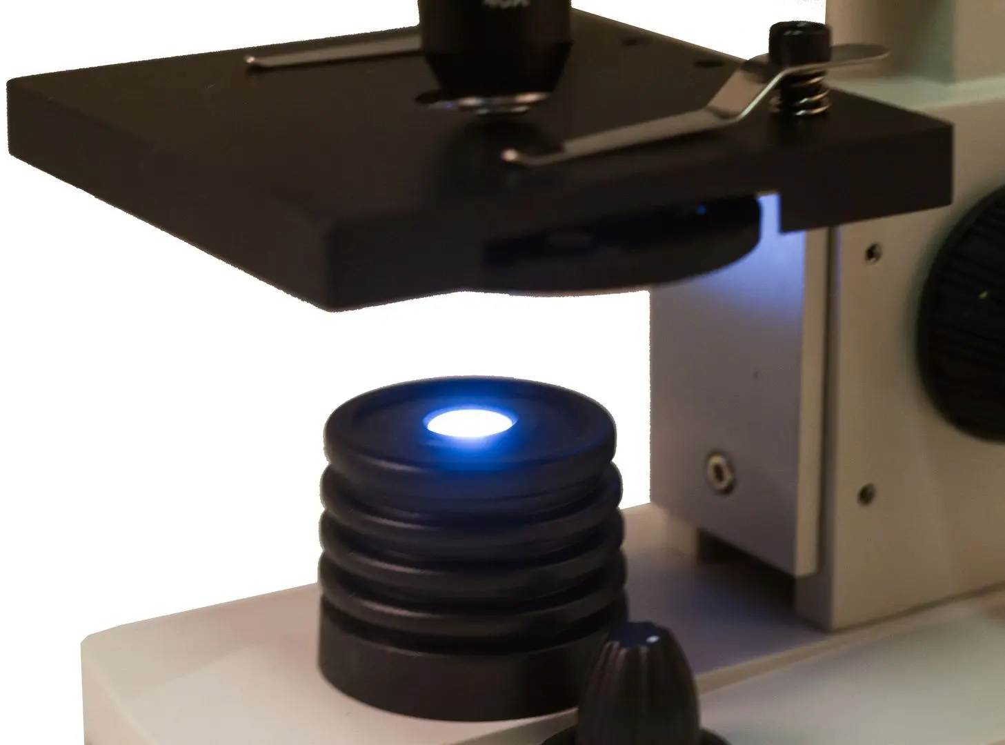 Микроскоп Levenhuk Rainbow 2L Plus (Moonstone)