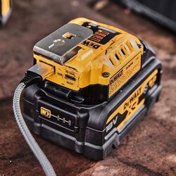 Аккумулятор DeWALT FlexVolt DCB094K Thumb