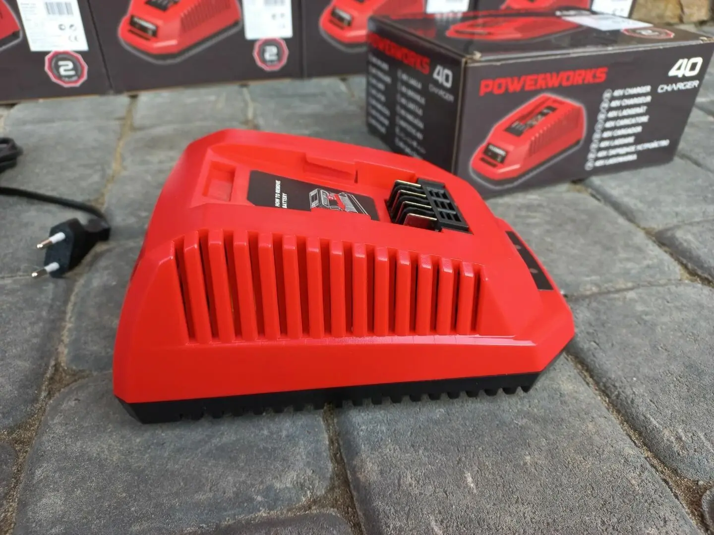 Зарядное устройство GreenWorks P40UC (Red)