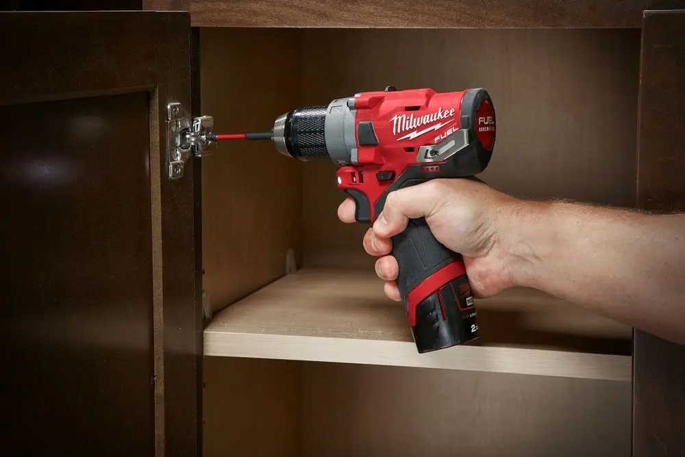 Set acumulator + incarcator Milwaukee M12 NRG-201