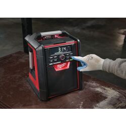 Зарядное устройство-радиоприемник Milwaukee M18 RC-0 4933446639 Thumb