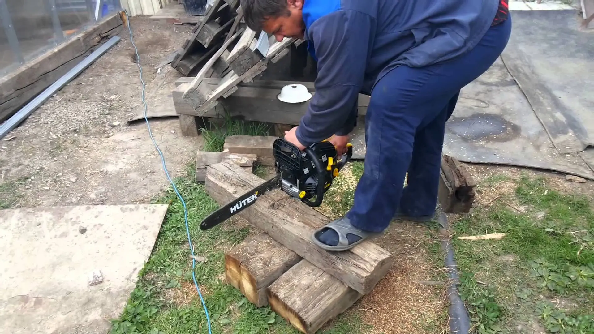 Motoferestrau Huter BS-45 (Black/Yellow)