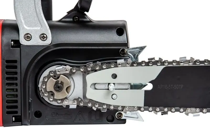  Пила цепная Worcraft WCE-2816