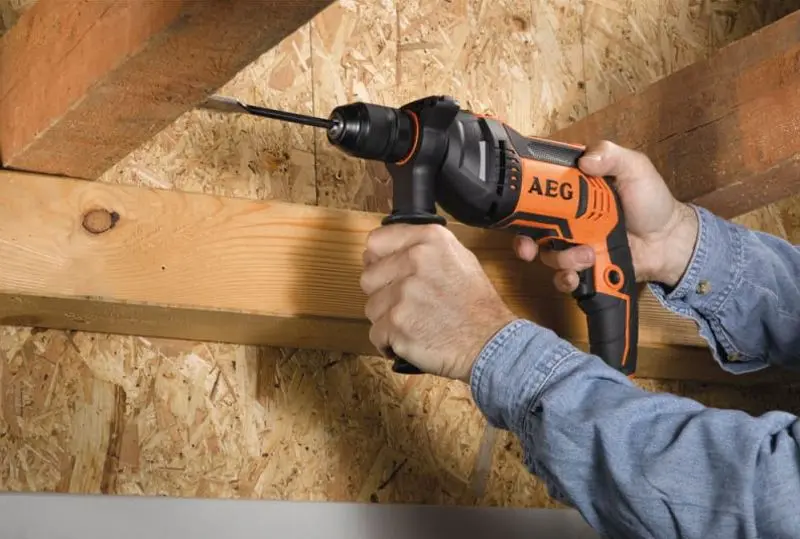 Masina de gaurit cu percutie AEG SBE 750 RE (Orange/Black)