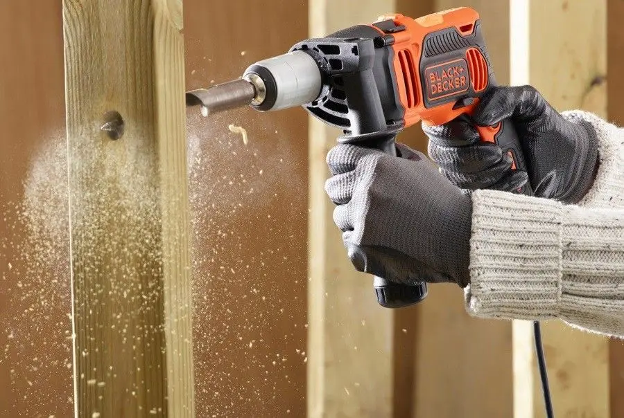 Masina de gaurit cu percutie Black&Decker BEH850K