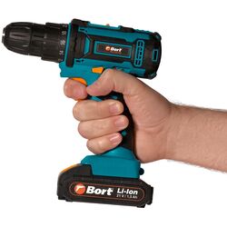 Аккумуляторная дрель-шуруповёрт Bort BAB-21x2Li-FDK Set Thumb
