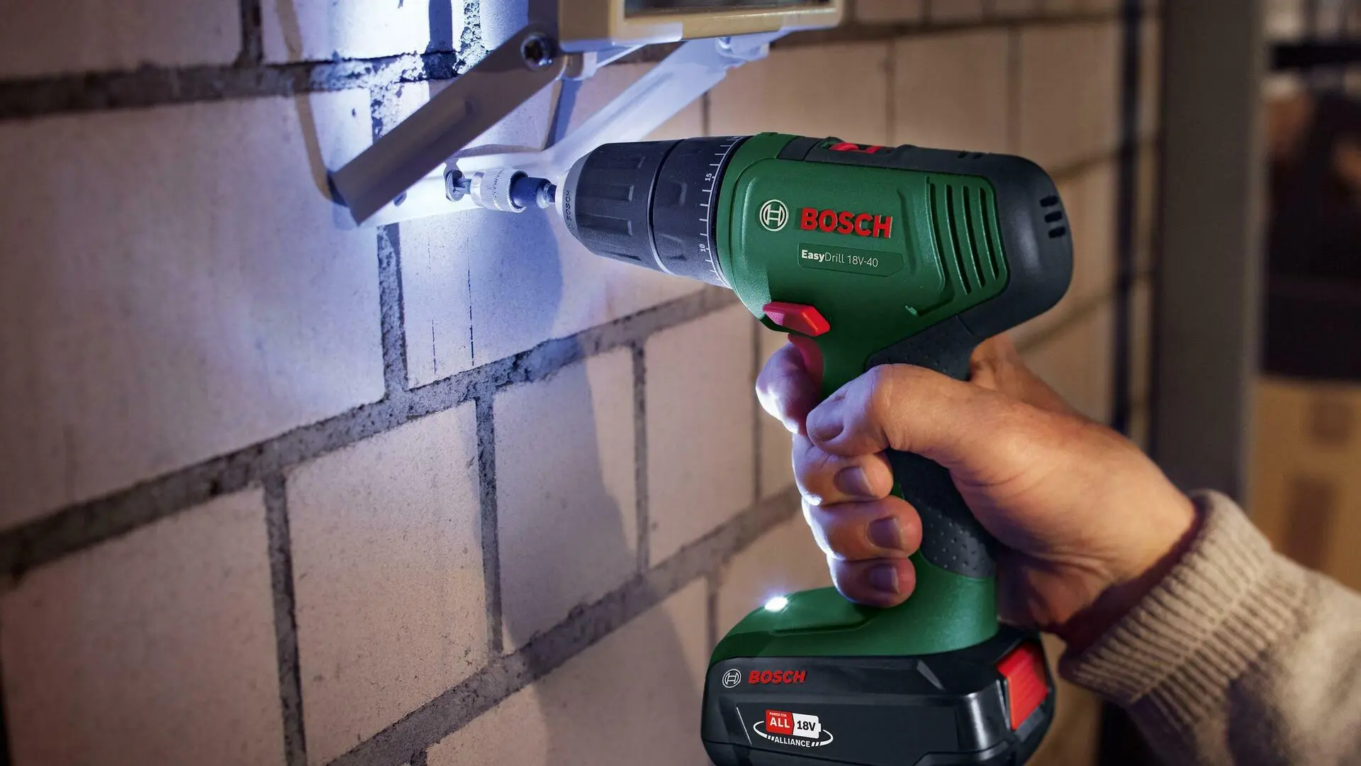 Masina de gaurit si insurubat cu acumulator Bosch EasyDrill 18V-40 (06039D8005)