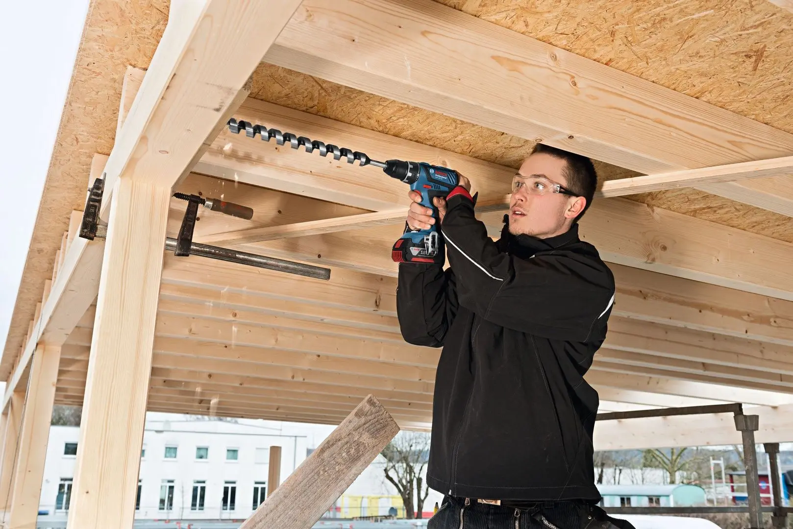 Дрель-шуруповерт аккумуляторная Bosch Professional GSR 18V-28 0615990K3S