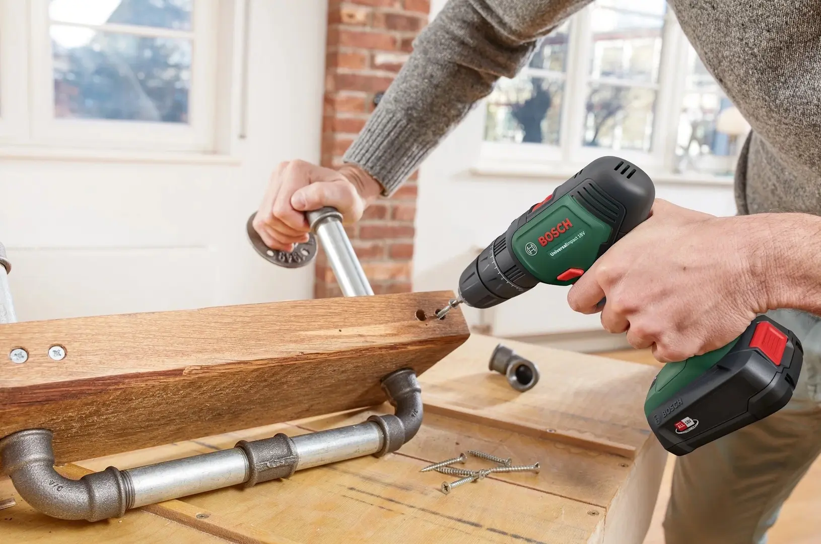 Дрель-шуруповерт аккумуляторная Bosch UniversalImpact 18V (06039D4100)