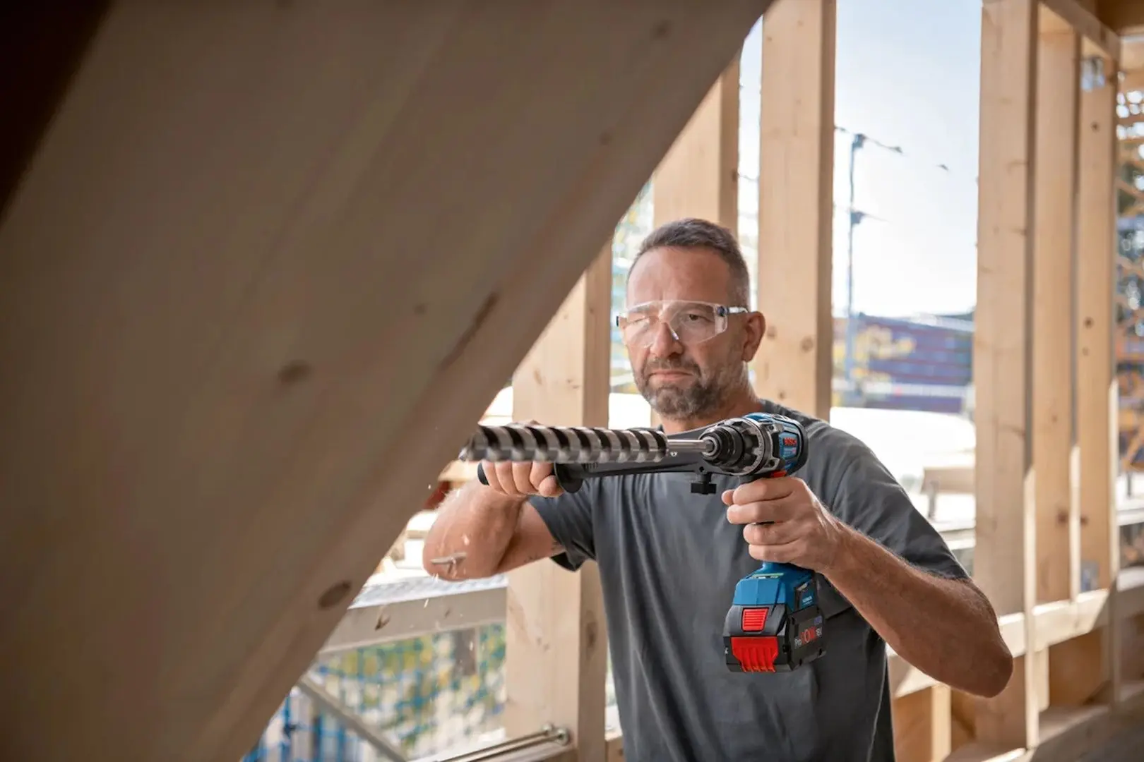 Дрель-шуруповерт аккумуляторный Bosch GSB 18V-150 C 06019J5105