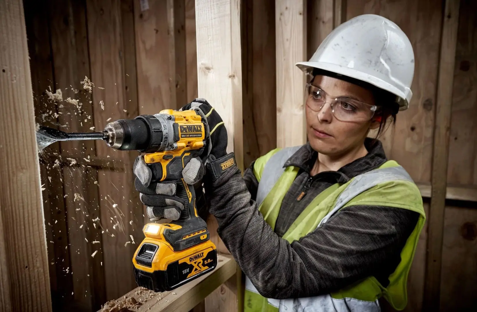 Masina de gaurit si insurubat cu acumulator DeWALT DCD800P2T-QW Set