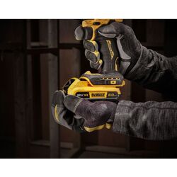 Дрель-шуруповерт аккумуляторная Dewalt DCD100YD2T Thumb