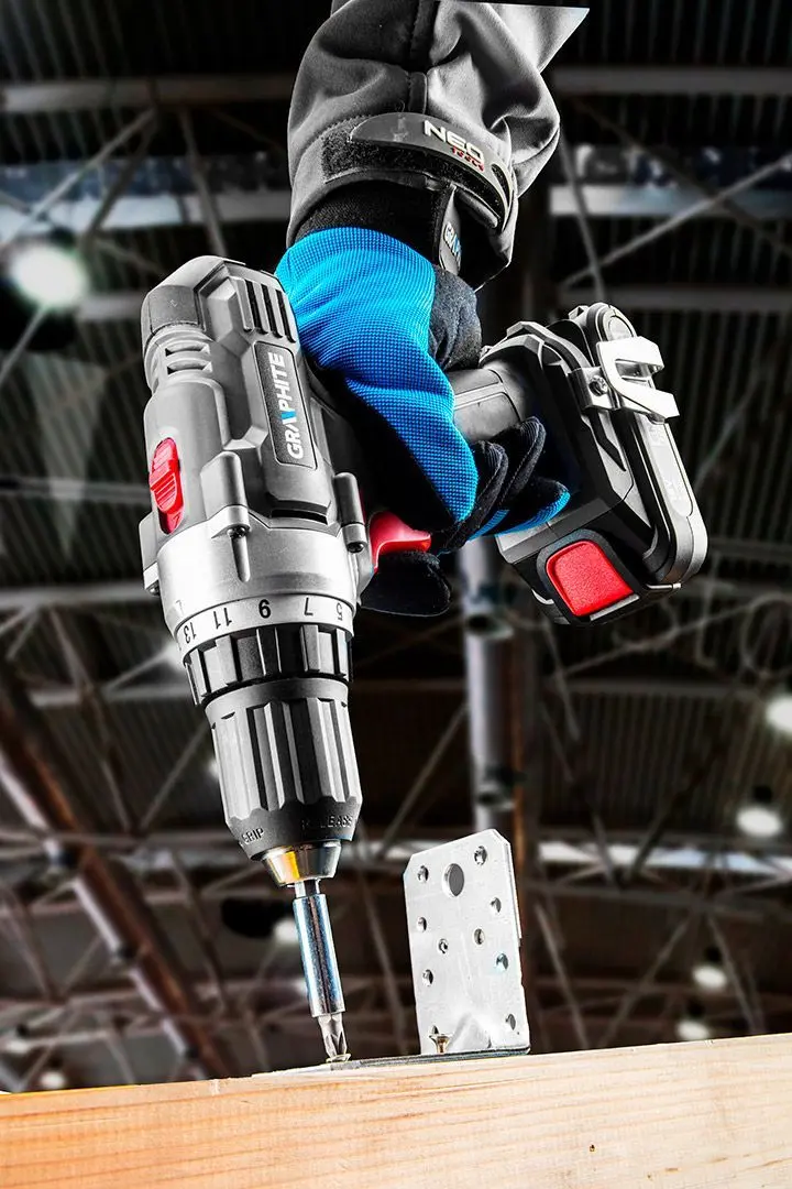 Дрель-шуруповерт аккумуляторная Graphite Energy+ 58G000-Set1