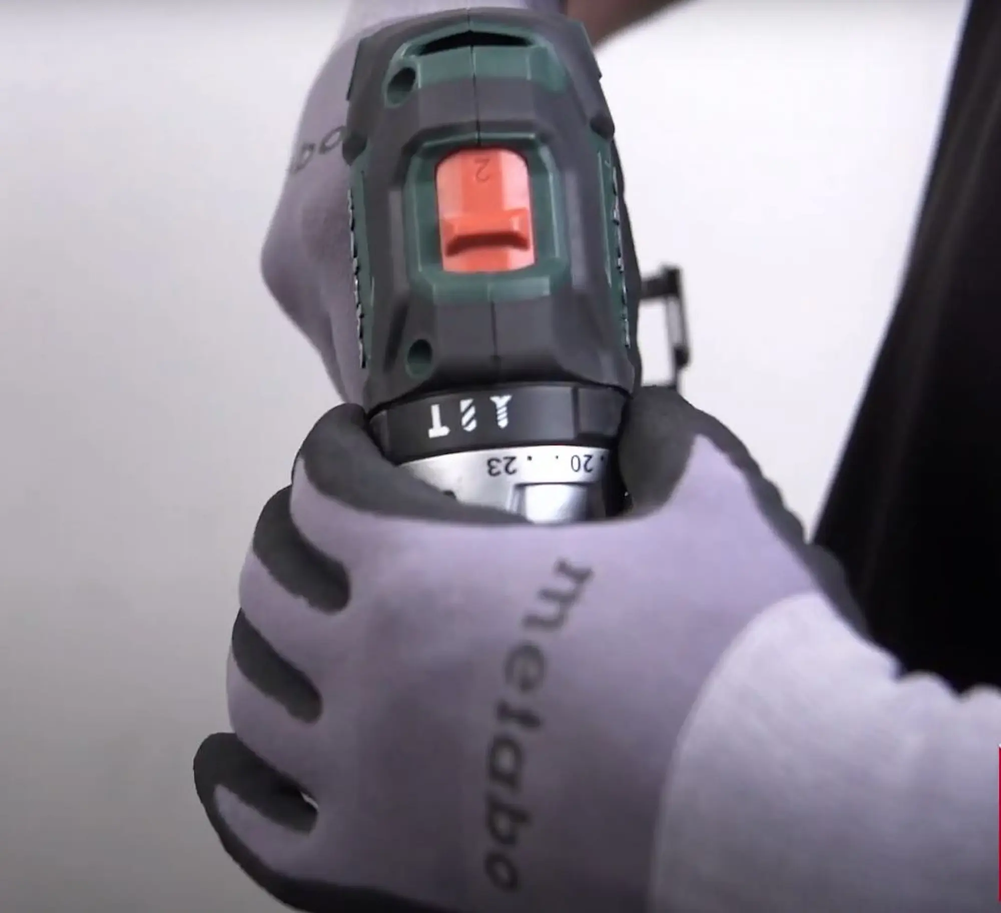 Masina de gaurit si insurubat cu acumulator Metabo SB 18 LT BL (602316500)