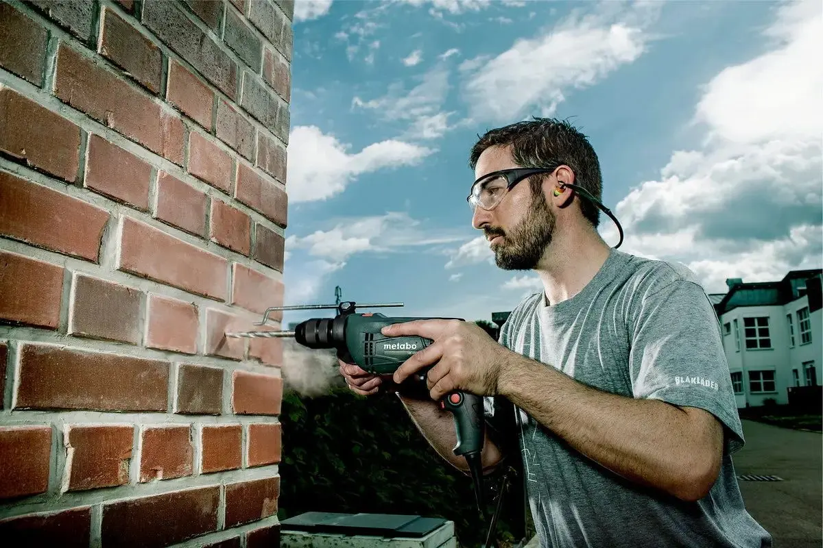 Masina de gaurit cu percutie Metabo SBE 650 600742500