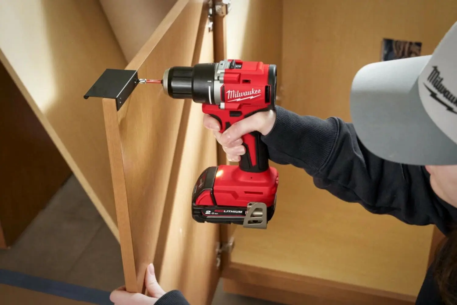 Masina de gaurit si insurubat cu acumulator Milwaukee M18 BLDDRC-202C