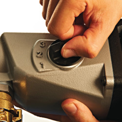 Masina de gaurit Milwaukee DD 3-152 (4933428000) Thumb