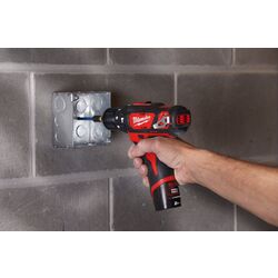 Masina de gaurit si insurubat cu acumulator Milwaukee M12 BPD-202C Thumb