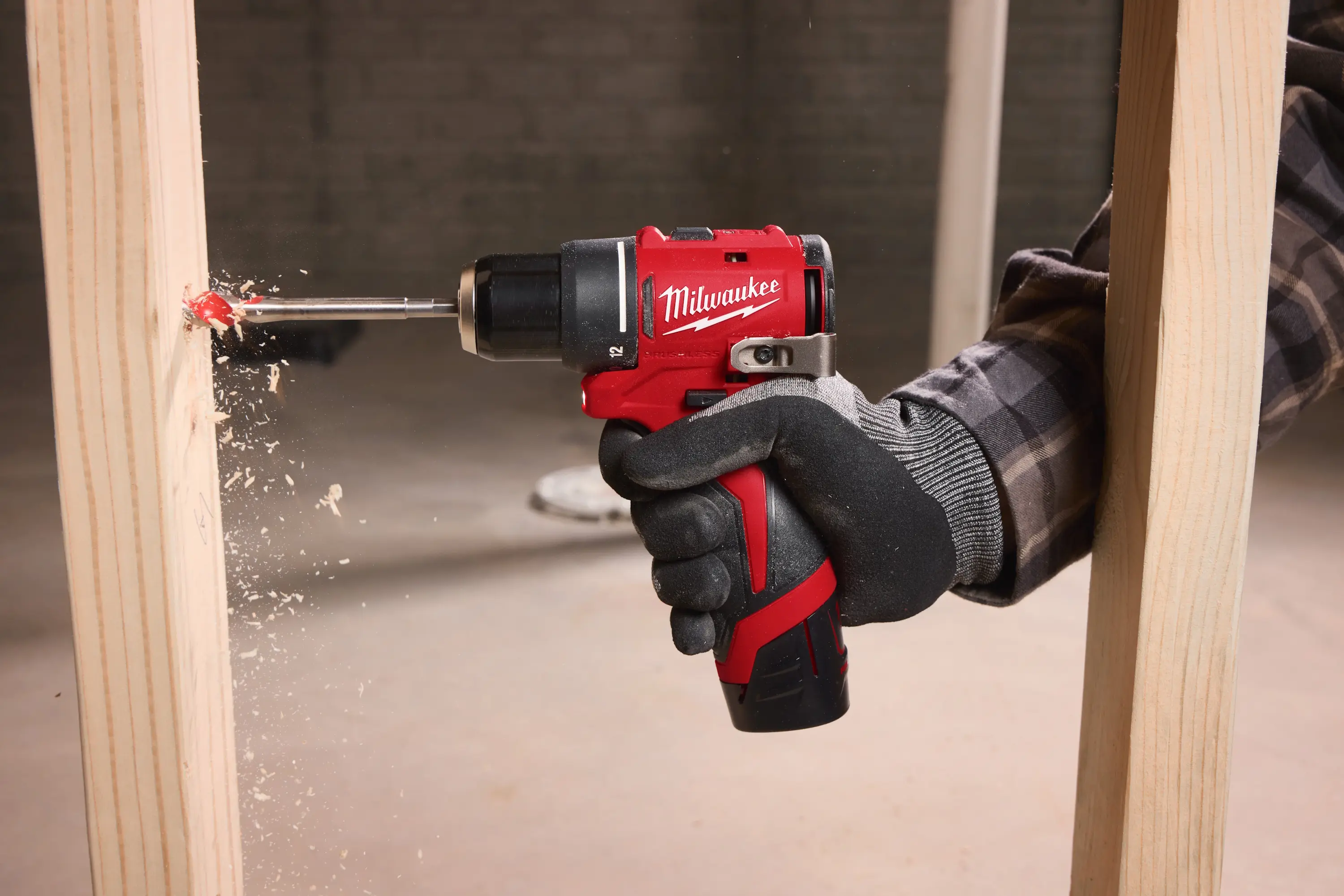 Masina de gaurit si insurubat cu acumulator Milwaukee M12BLDDRC-0 (4933499683)