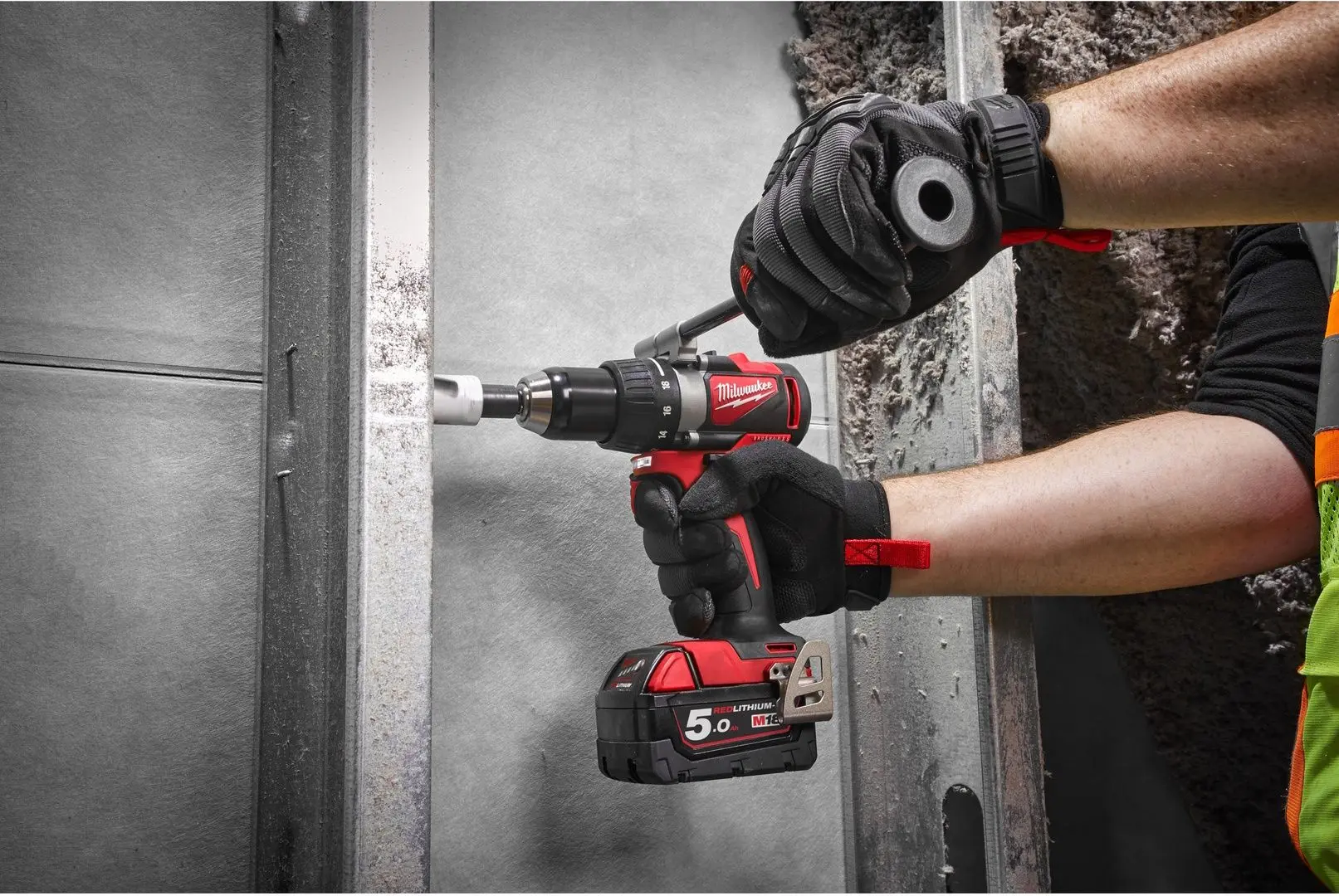Дрель-шуруповерт аккумуляторная Milwaukee M18 BLDD2-502X