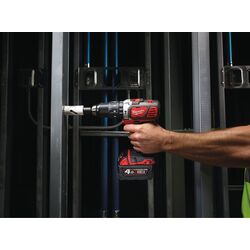 Masina de gaurit si insurubat cu acumulator Milwaukee M18 BPD-402C Thumb