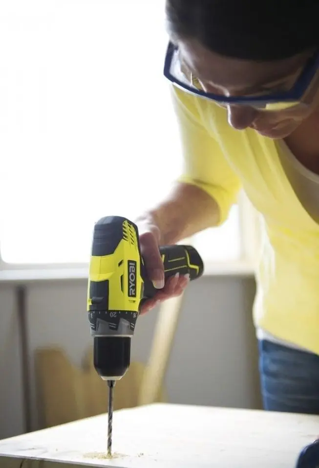 Аккумуляторная дрель-шуруповерт Ryobi RCD12012L Set