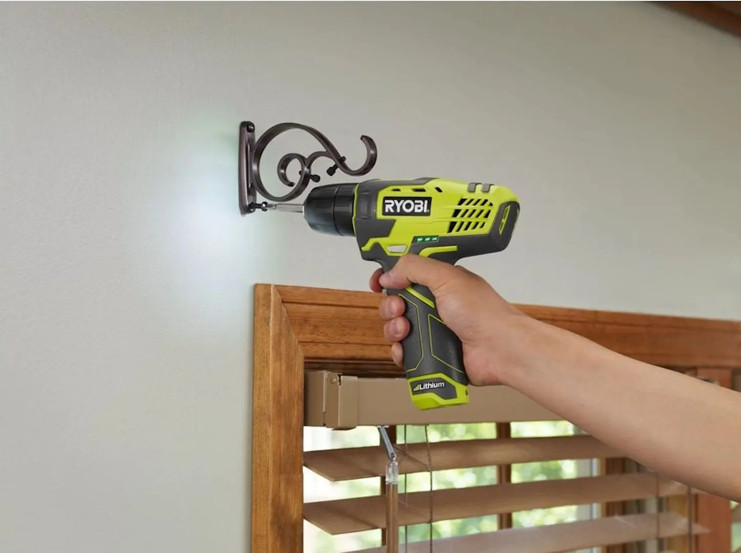 Masina de gaurit si insurubat cu acumulator Ryobi R7SD-L13G