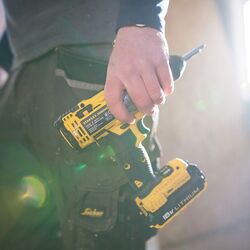 Masina de gaurit si insurubat cu acumulator Stanley Fatmax FMC625B-XJ Thumb