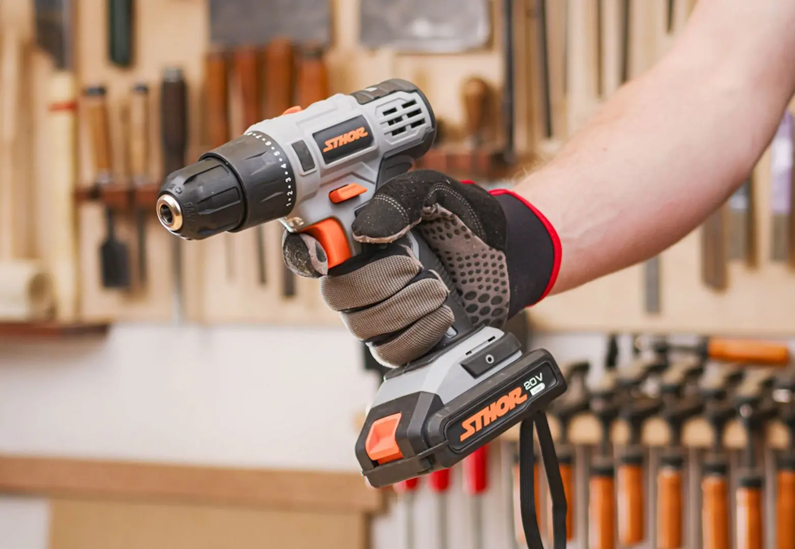 Masina de gaurit si insurubat cu acumulator Sthor 78082