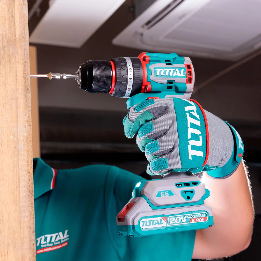 Masina de gaurit si insurubat cu impact si acumulator Total TIDLI20668