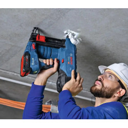 Аккумуляторный гвоздезабивной пистолет Bosch GNB 18V-40 Solo (06019L7004) Thumb