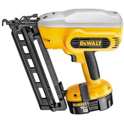 Аккумуляторный гвоздезабивной пистолет Dewalt DC618KB Set