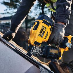 Аккумуляторный гвоздезабивной пистолет Dewalt DCN45RND2 Thumb