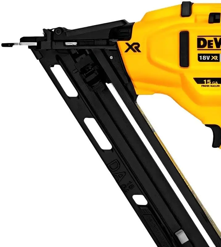 Аккумуляторный гвоздезабивной пистолет DeWALT DCN650N18V