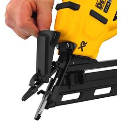 Аккумуляторный гвоздезабивной пистолет DeWALT DCN650N18V Thumb